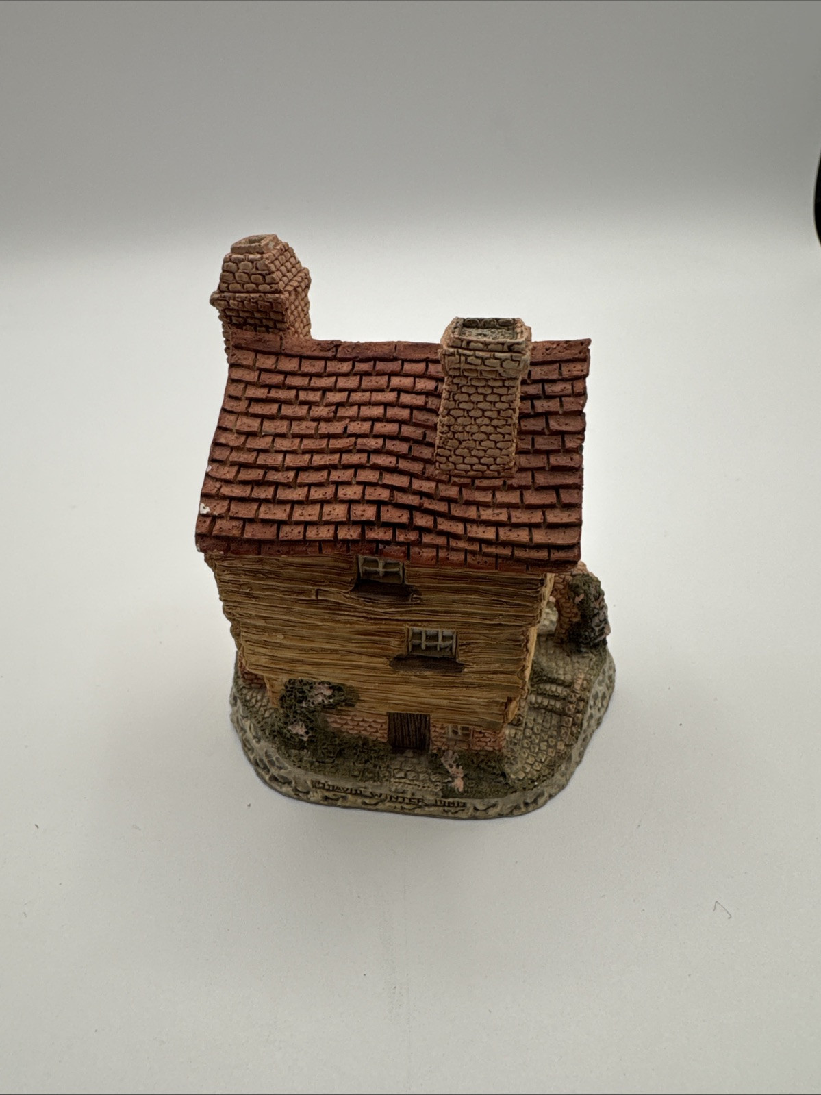 DAVID WINTER COTTAGES WINE MERCHANT 1980 HANDMADE & HAND PAINTED VINTAGE