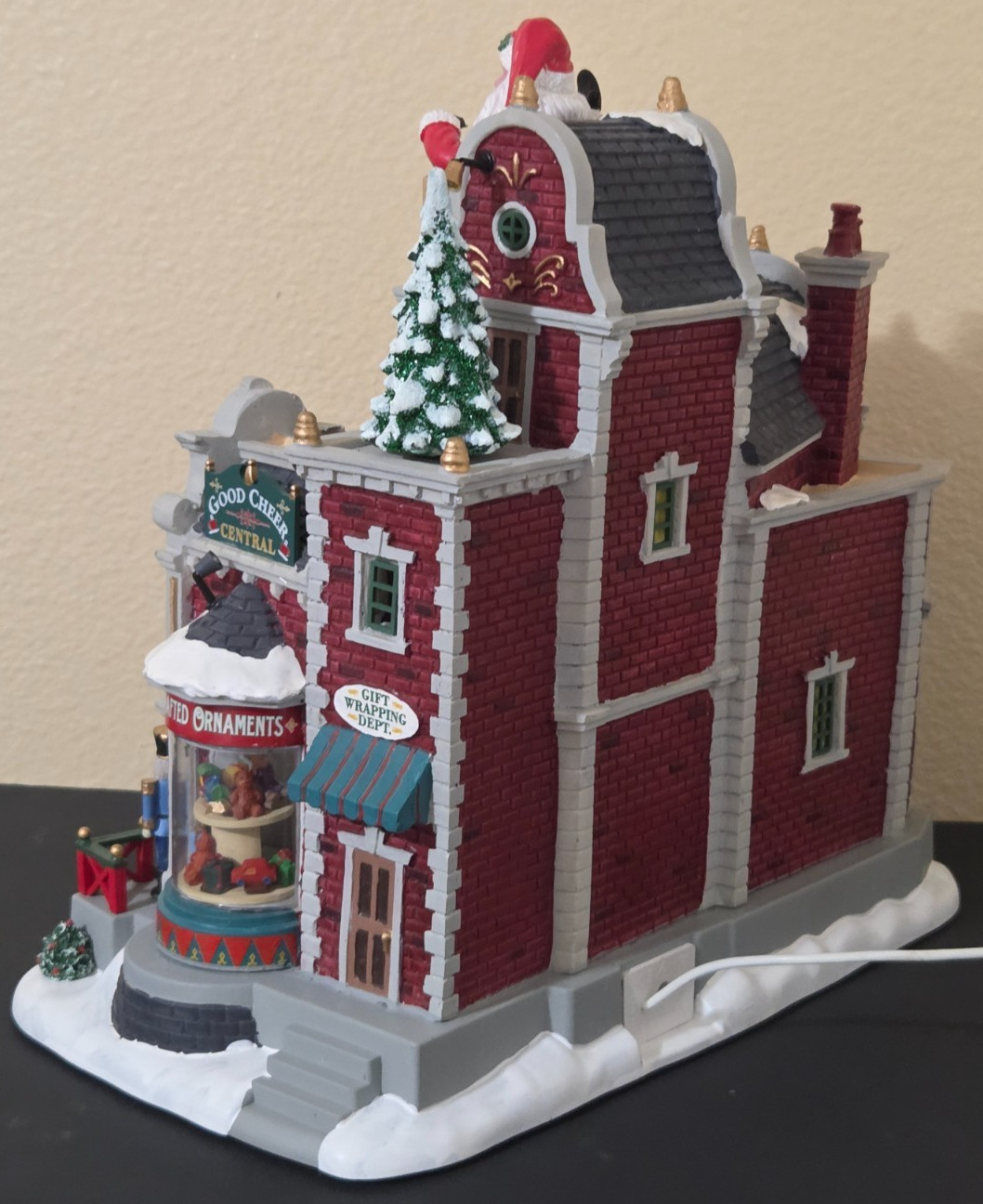 Lemax #05700 Tinseltown Plaza (2020) NIB Sounds, Lights, and Animation
