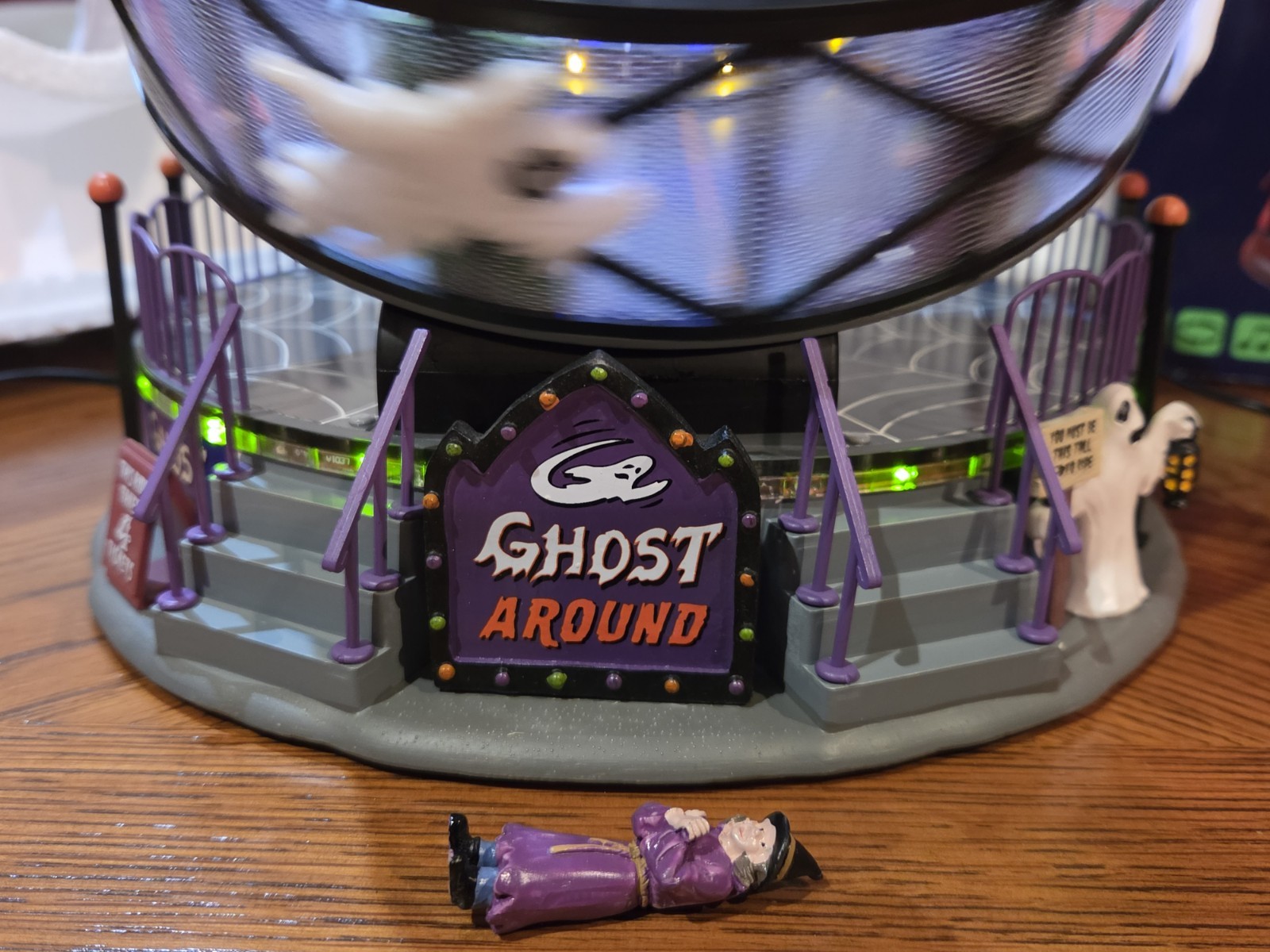 Lemax Ghost Around #74221 Spooky Town Carnival Village