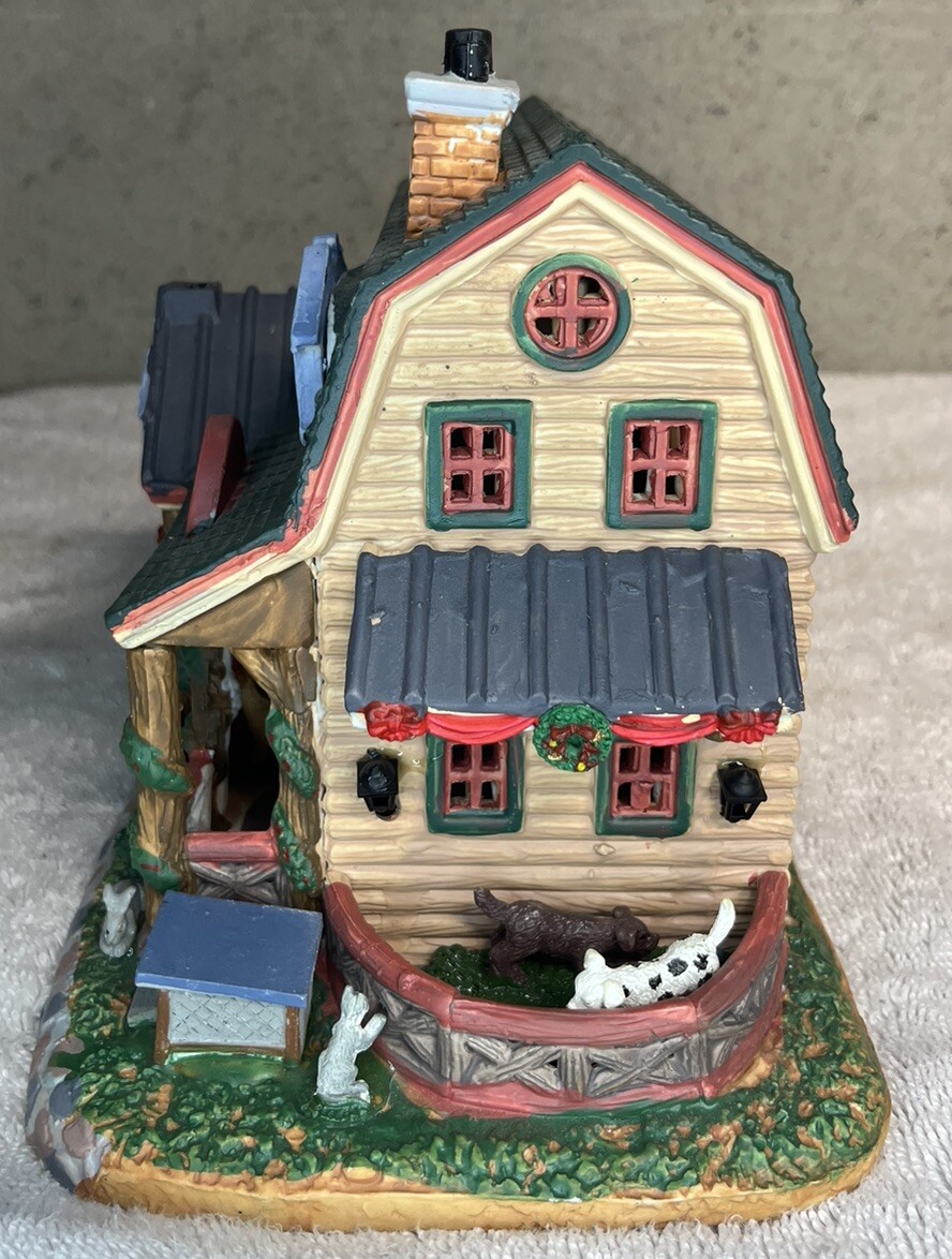 Lemax #35591 Happy Tails Pet Adoption Center Sears Exclusive Lighted