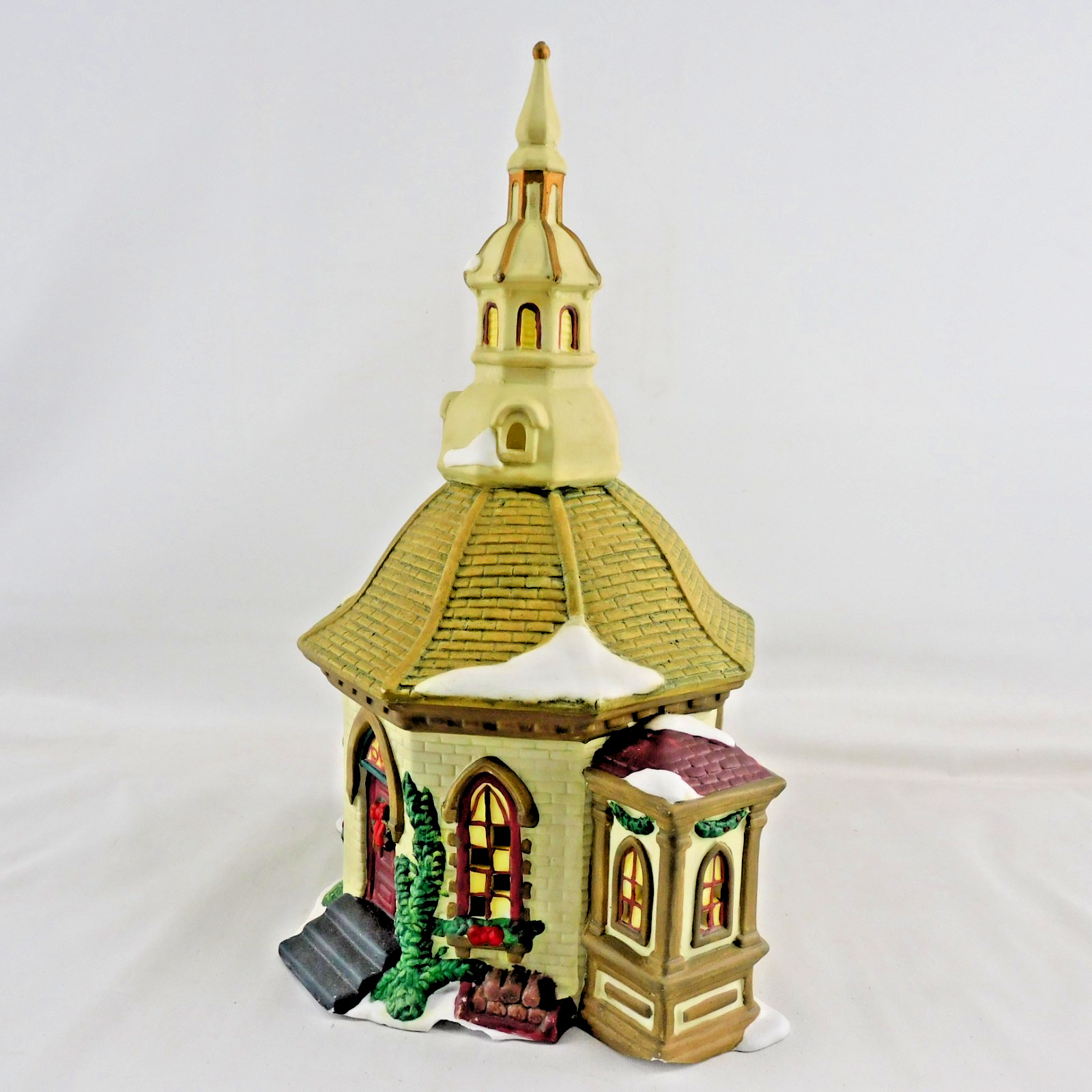 Octagon Chapel Dickens Collectables Christmas Village Lighted Porcelain 10″H