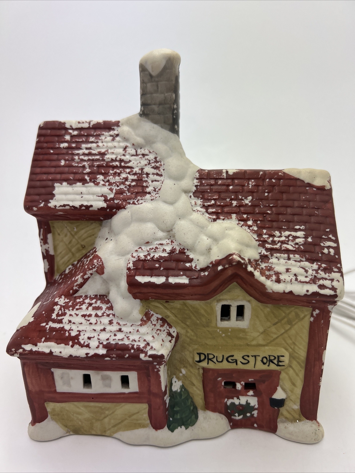 Winter Valley Villages Porcelain Drug Store Christmas Lighted House Vintage 1994