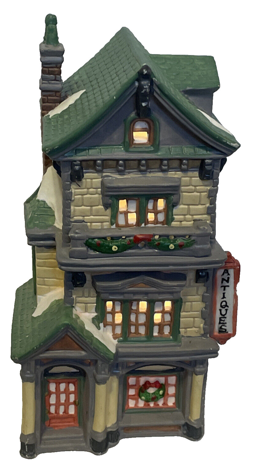 1994 O’WELL Dickens Keepsake Porcelain-3 Story Antiques Shop with Light and Cord