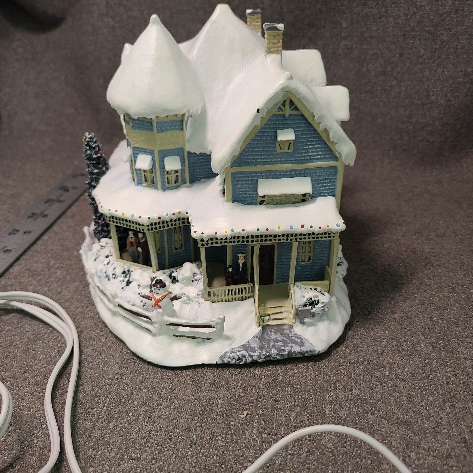 Hawthorne Village Illuminated Thomas Kinkade Holiday Bed & Breakfast House *Read