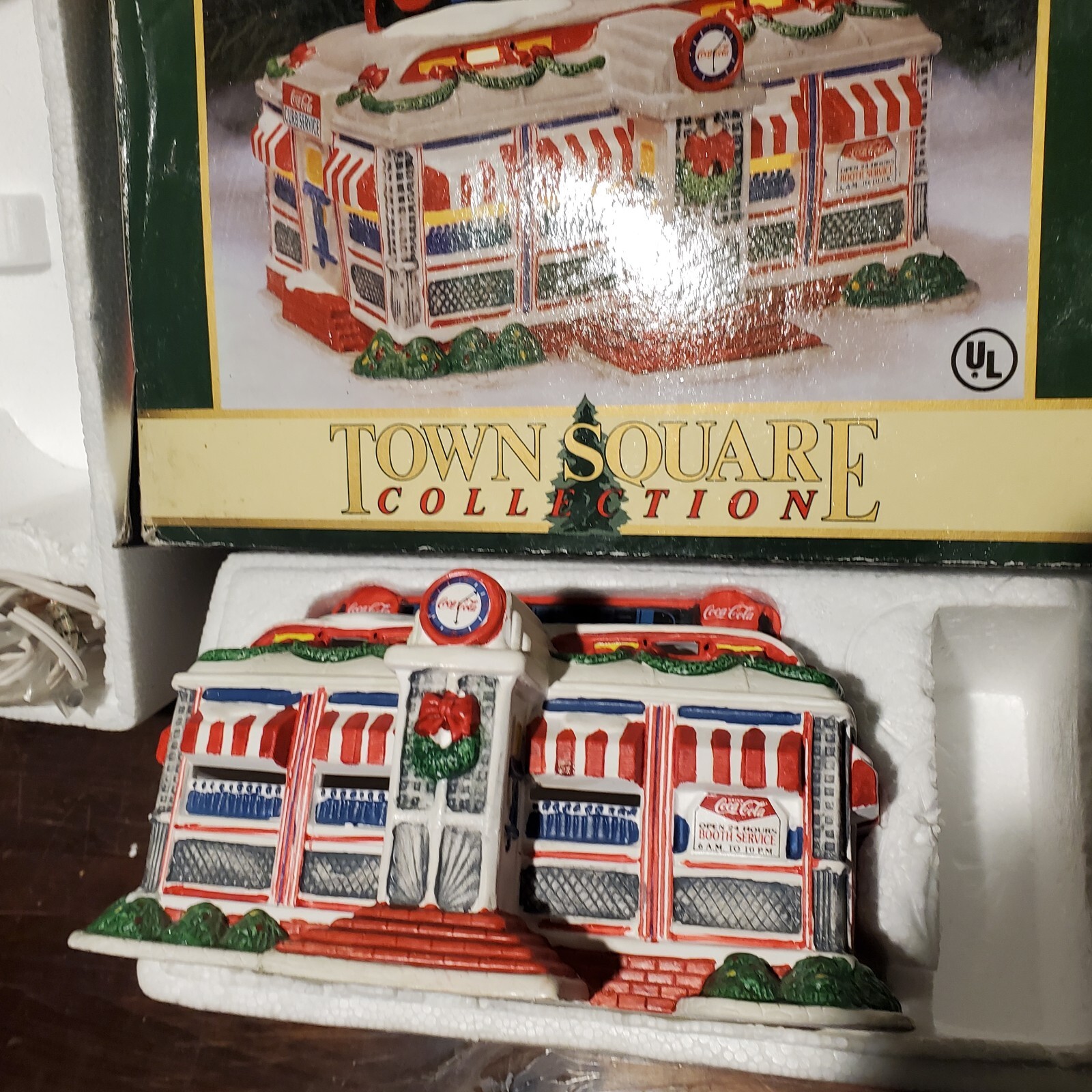 Vtg Coca-Cola Town Square Collection Tick Tock Diner Christmas Village In Box