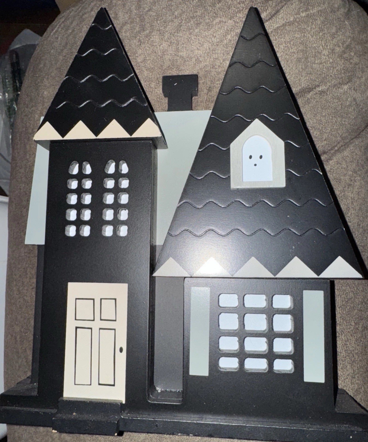 Target 10″ Wood Haunted House Ghost Halloween – Hyde & EEK!