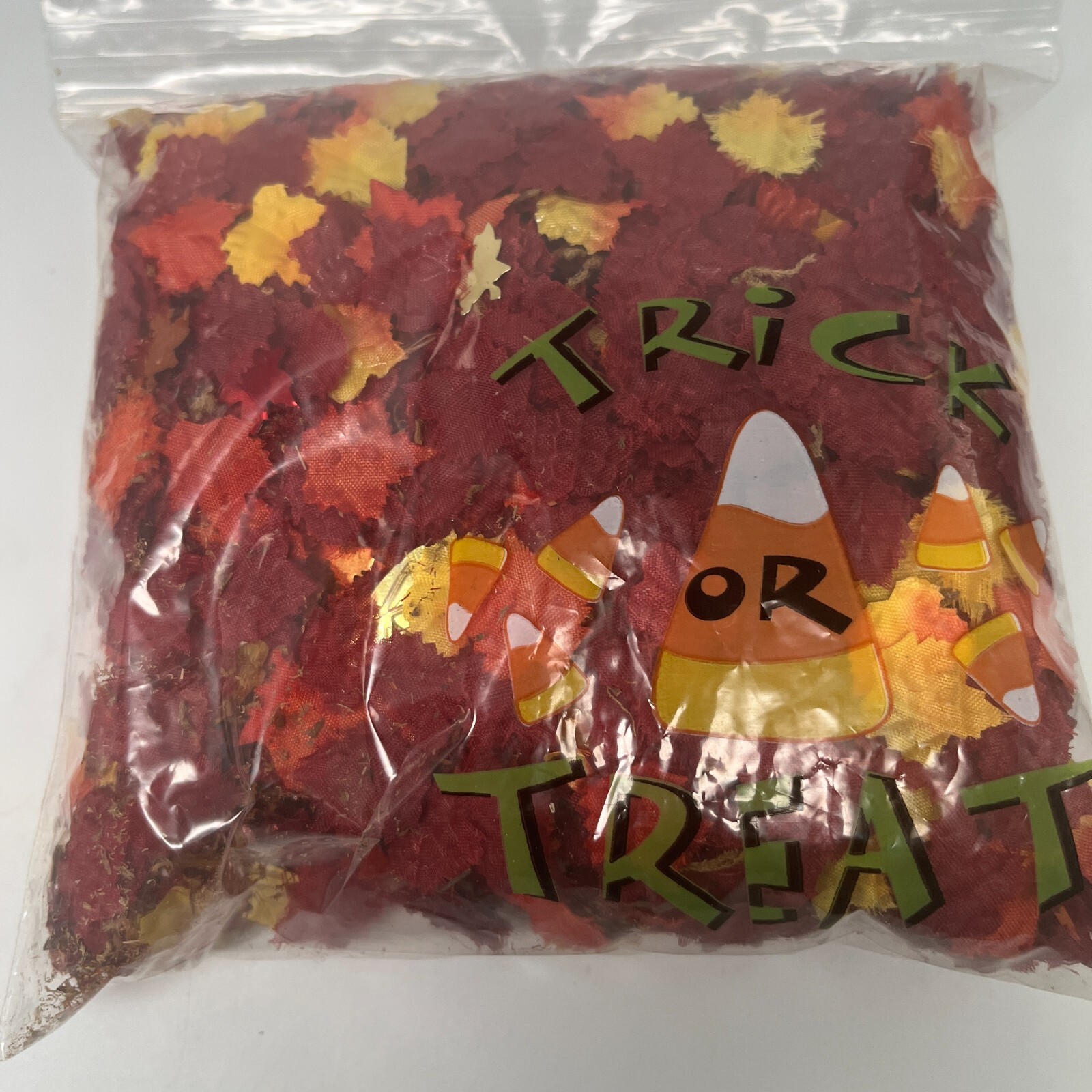 Lemax Spooky Town Set GREAT COSTUME PUN’KIN!, PUMPKIN STREET LIGHTS, FALL LEAVES