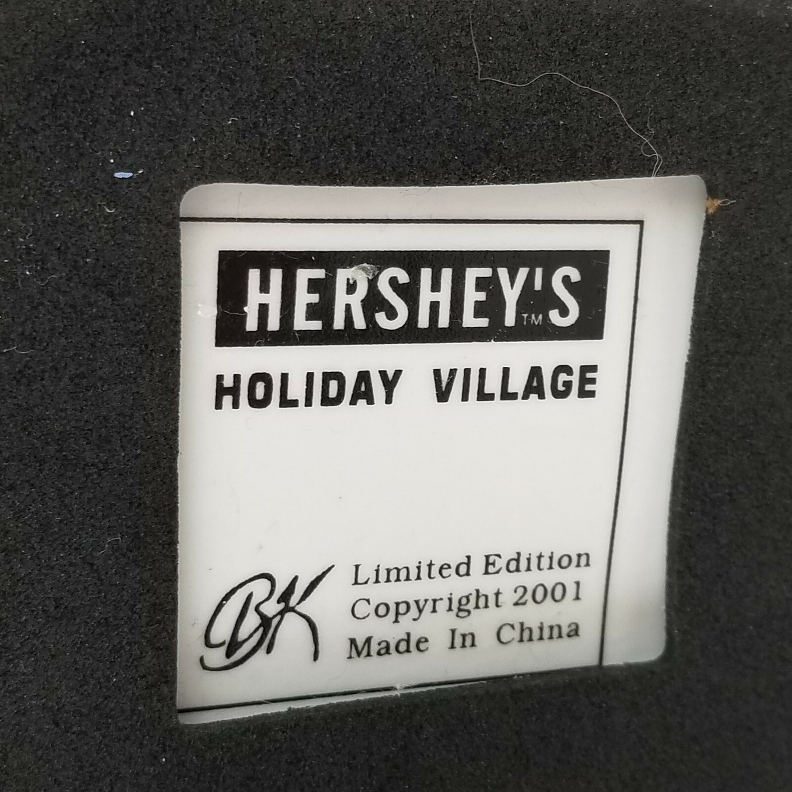 Hersheys Holiday Village Church w/ Box 2001 Christmas No Cord, Repair