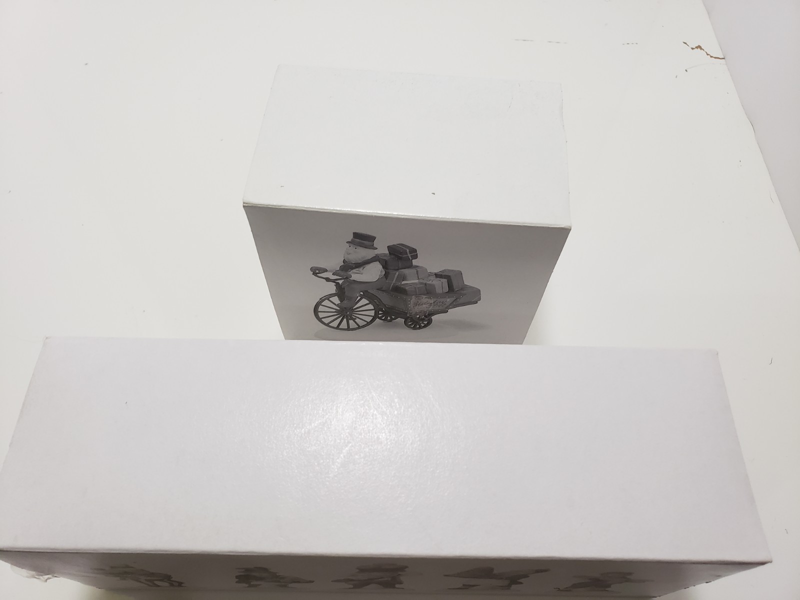 Dept 56 North Pole Series Early Rising Elves 56369 & Holiday Delivery 56371 Nice