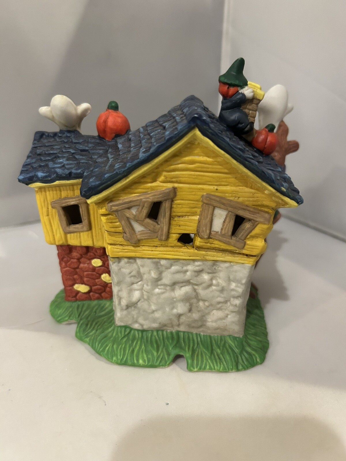 Vintage 2000 Spooky Hollow Lighted Porcelain Shop Of Horrors w/ box No Cord