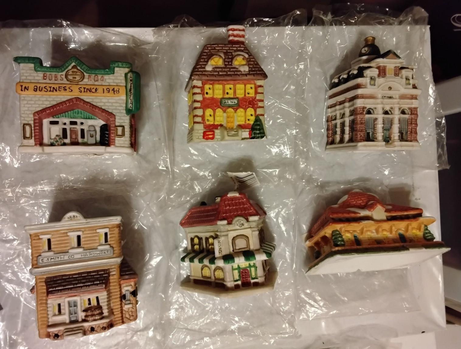 Christmas Village Porcelain Light Houses & Metal/Other Figurine Lot Used 4 Boxes