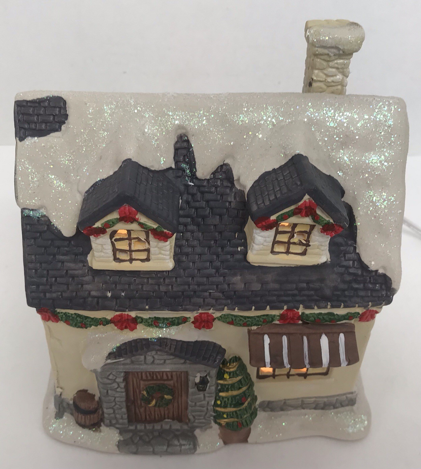 Cozy Cottage Christmas Tree Shops Lighted Porcelain Village Building