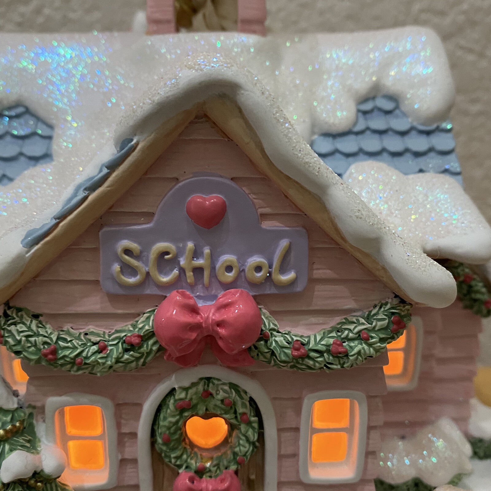 2001 Hawthorne Village Precious Moments MERRY MEMORIES SCHOOL Lighted Village
