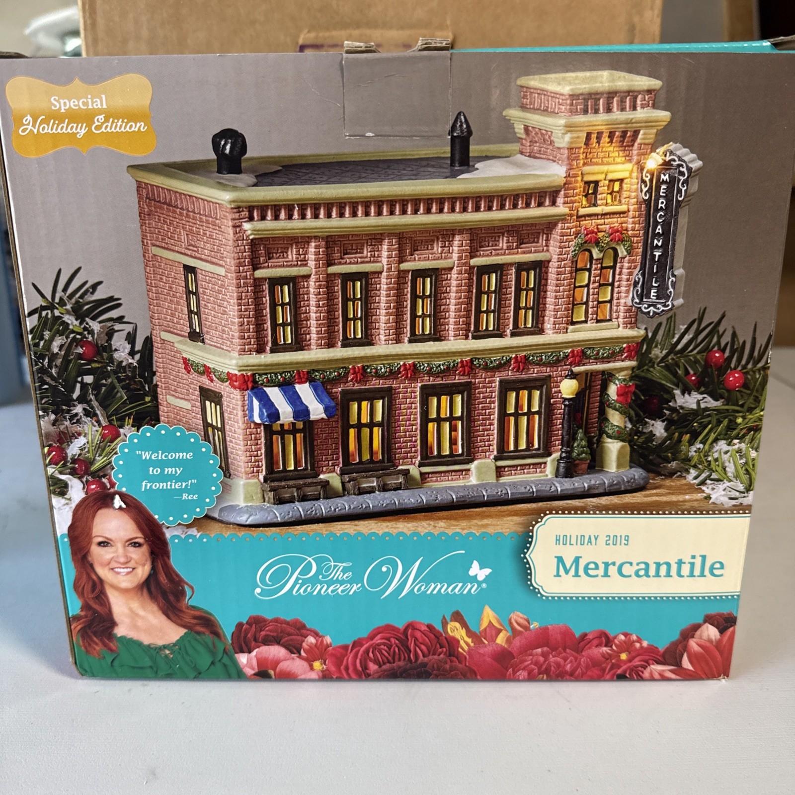 2019 – Pioneer Woman Christmas Village Mercantile Shop Special Holiday Edition