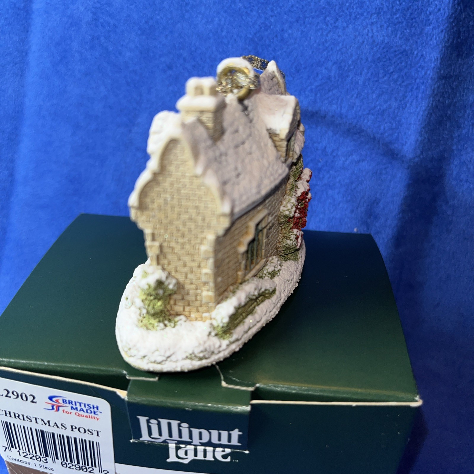 Lilliput Lane Ornament – Christmas Post – L2902 in original box with deed.