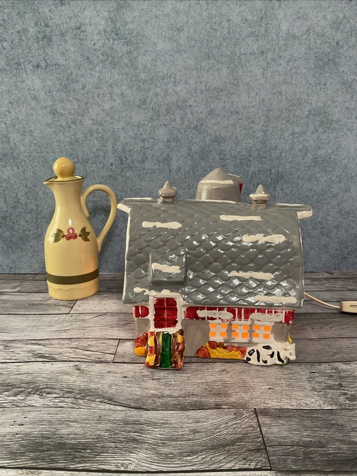 Vintage Department 56 Snow Village Red Barn & Silo.Snowhouse Series no box