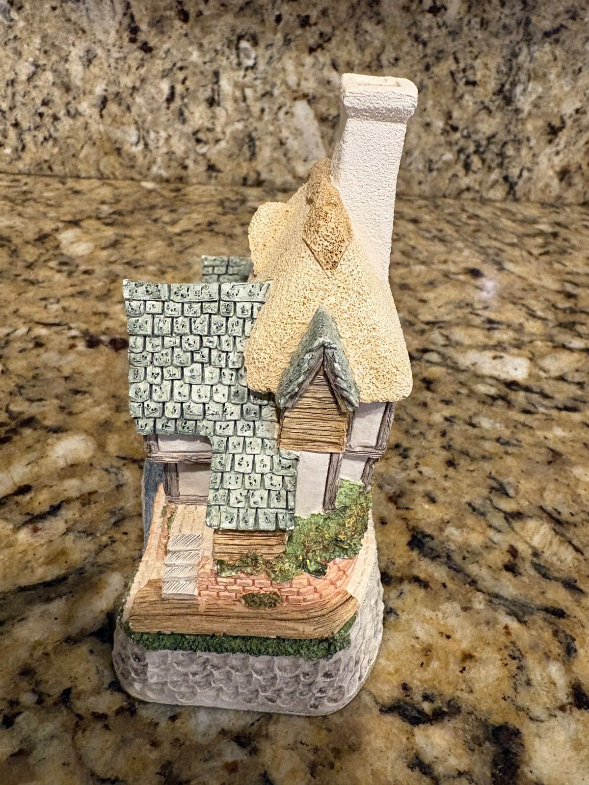 David Winter Cottages Wishing Falls Cottage Signed No Original Box
