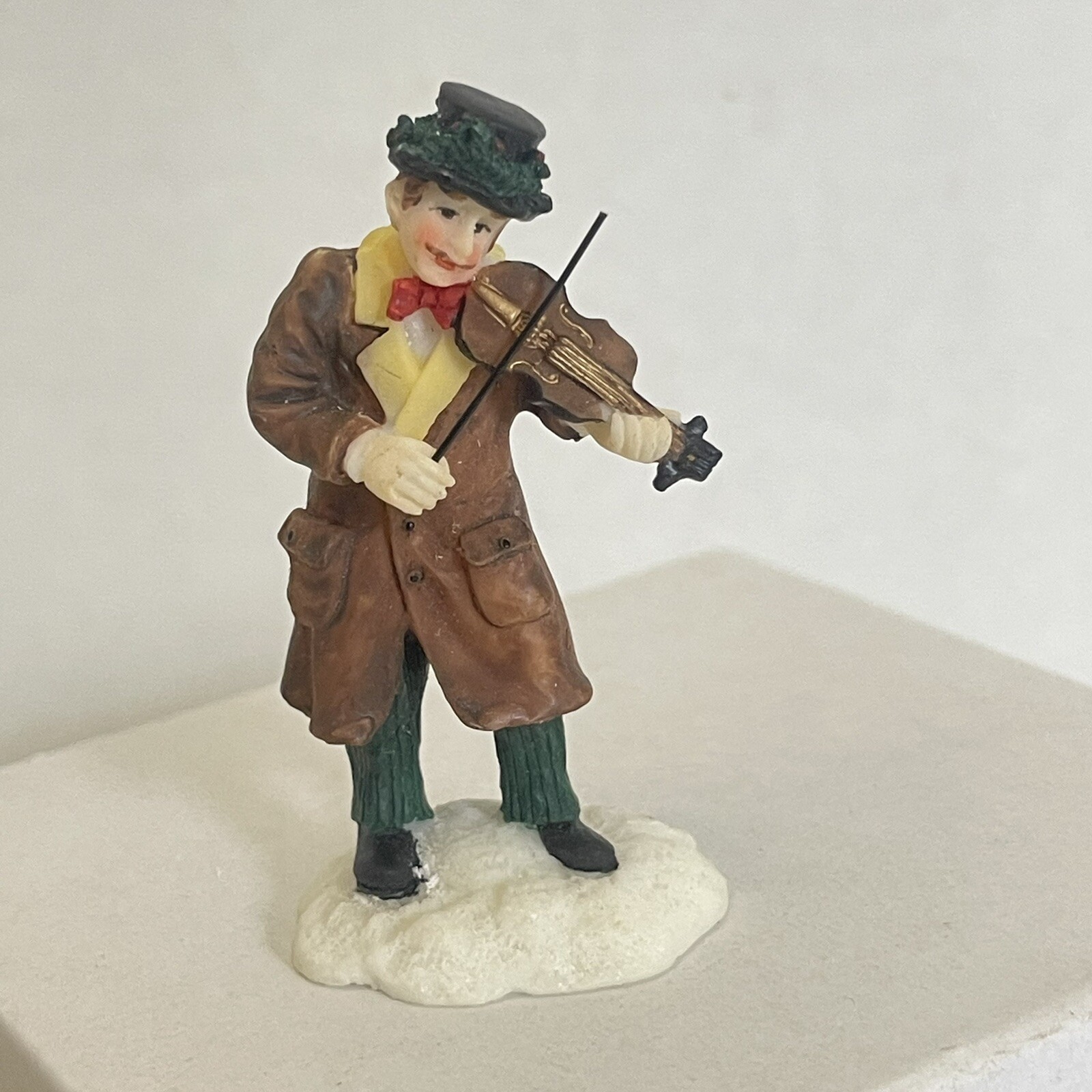 O’well Christmas Village Figurine Man Playing The Violin 2.5” Street Performer