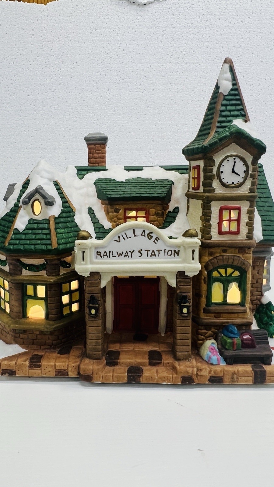 Copperfield Keepsake “ Village Railway Station ” Lighted House Excellent !