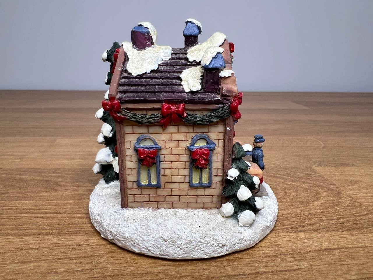Crystal Falls Village Collectibles Police Station Christmas Village w/ Box 1994