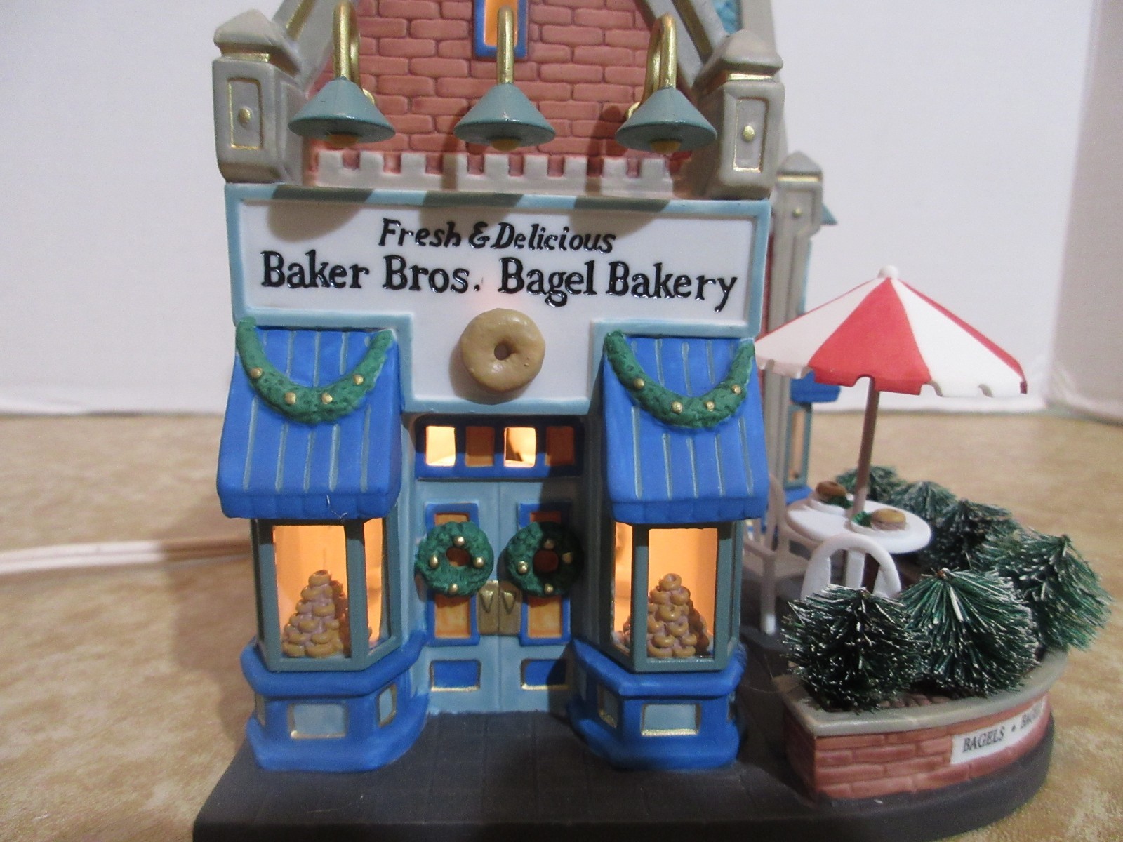 Dept. 56 Christmas In The City 2001 Baker Bros. Bagel Bakery #56.58920 Mint