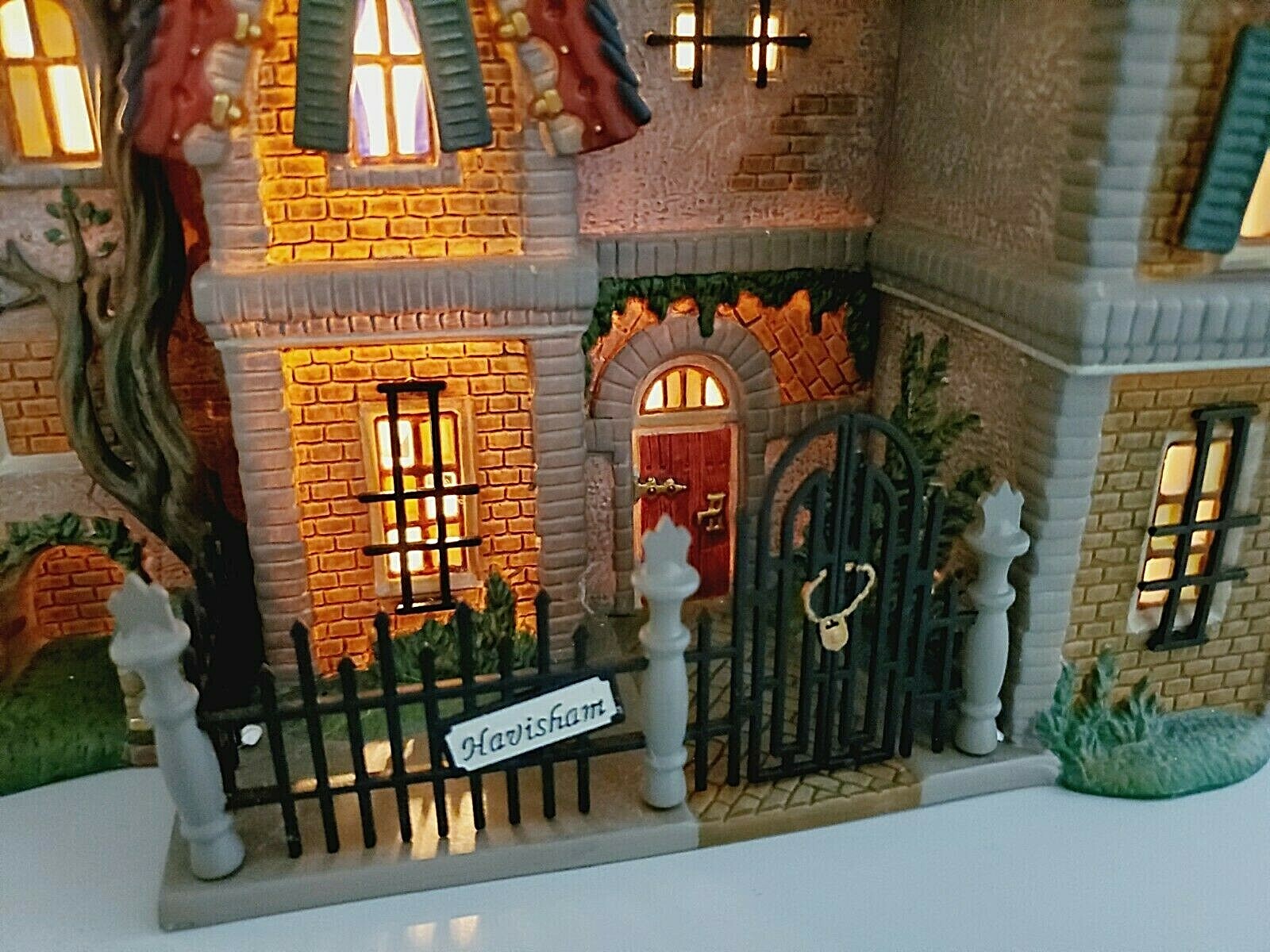 Department 56 Literary Classics Great Expectations Satis Manor #58310 Mint!💖