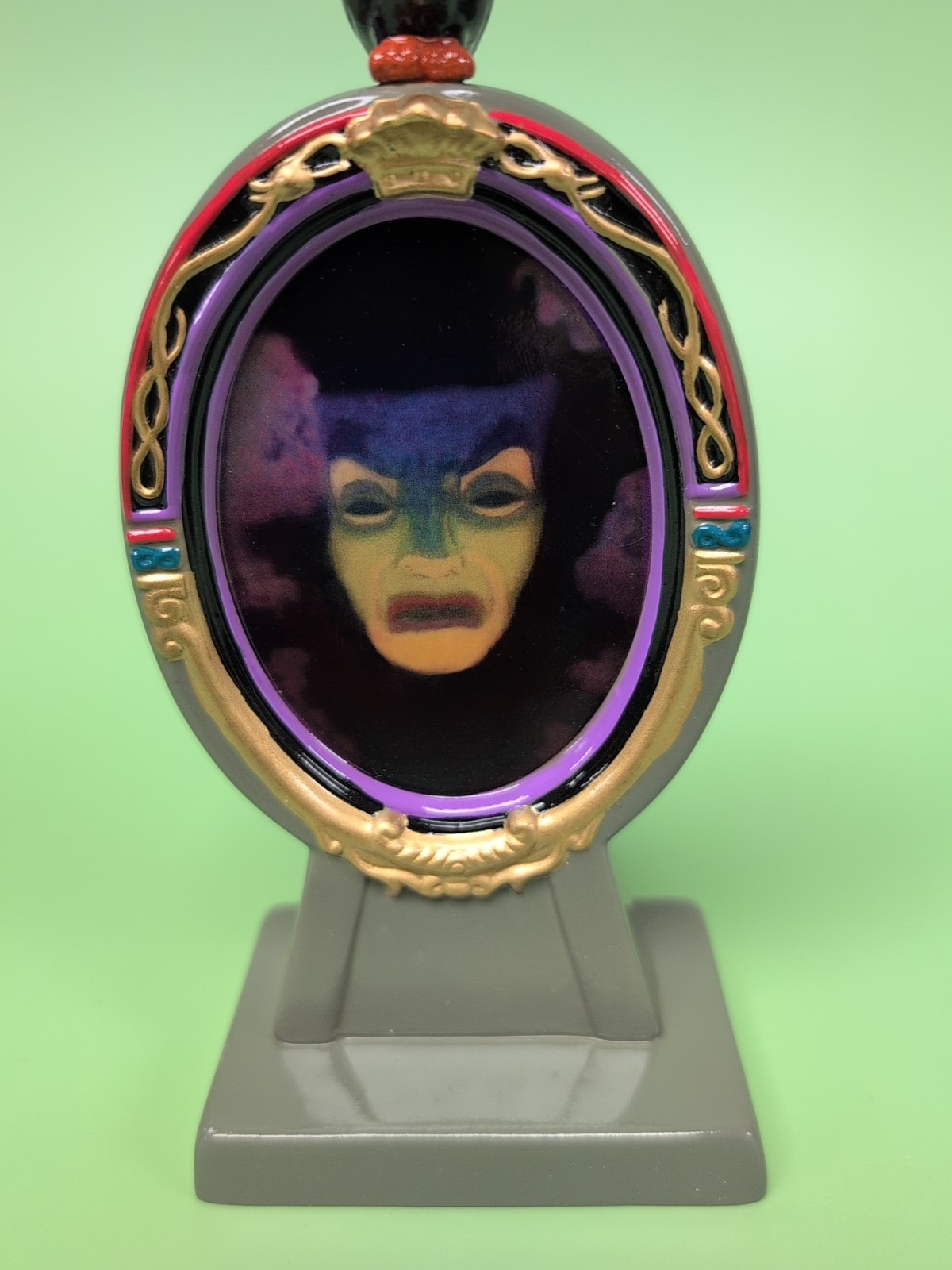 Hawthorne Village Magic Mirror Porcelain Disney Collection Snow White