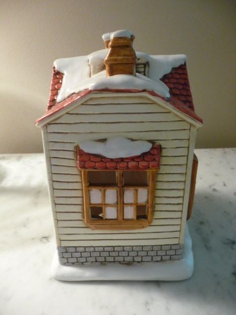Vintage 1990 Lefton Colonial Christmas Village Toy Makers Shop w/Box & Plug