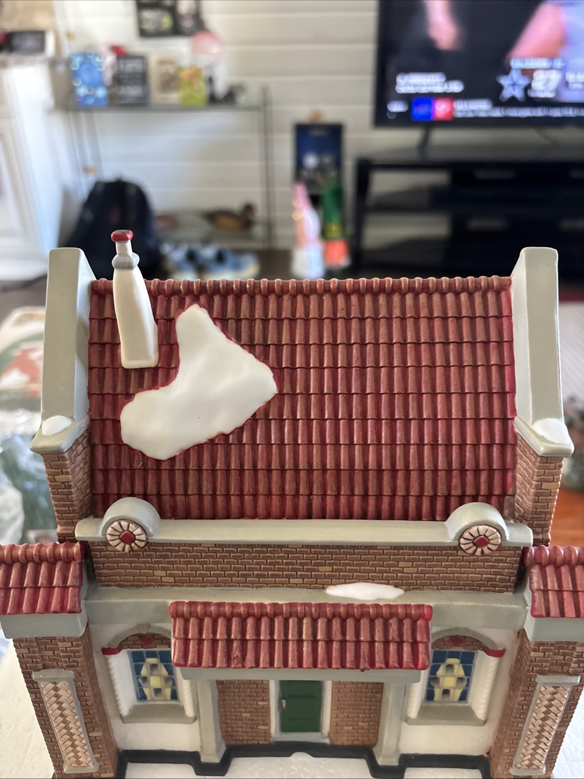 Dept. 56 Christmas In The City 2000 Mrs. Stover’s Bungalow Candies #56.58917