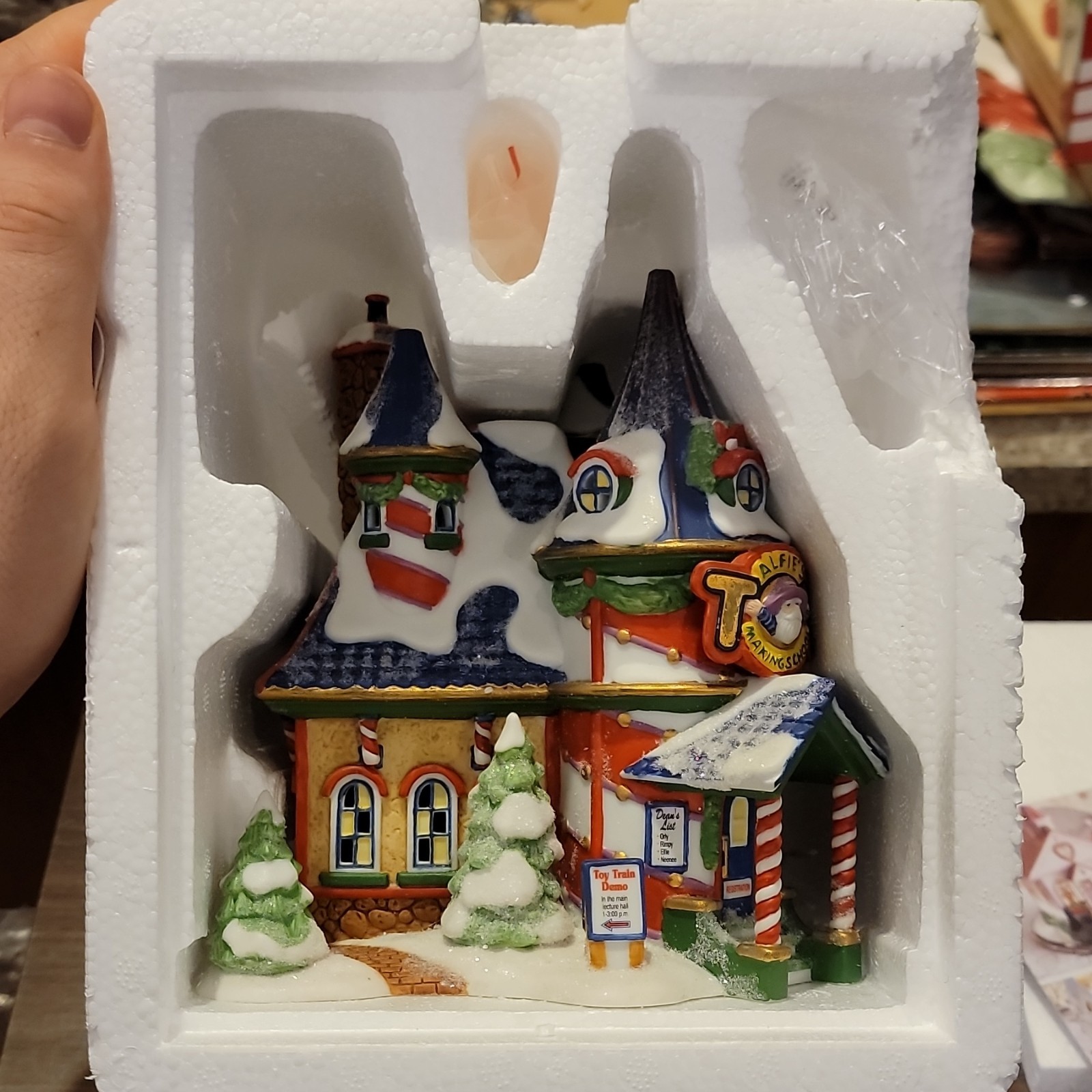 Department 56 North Pole Series Alfie’s Toy School Porcelain House 2004