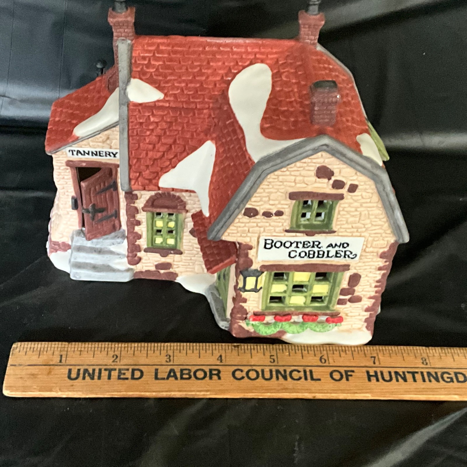 Dept 56 Shops Of Dickens Village 5924-2 “Booter and Cobbler” 1988 Retired
