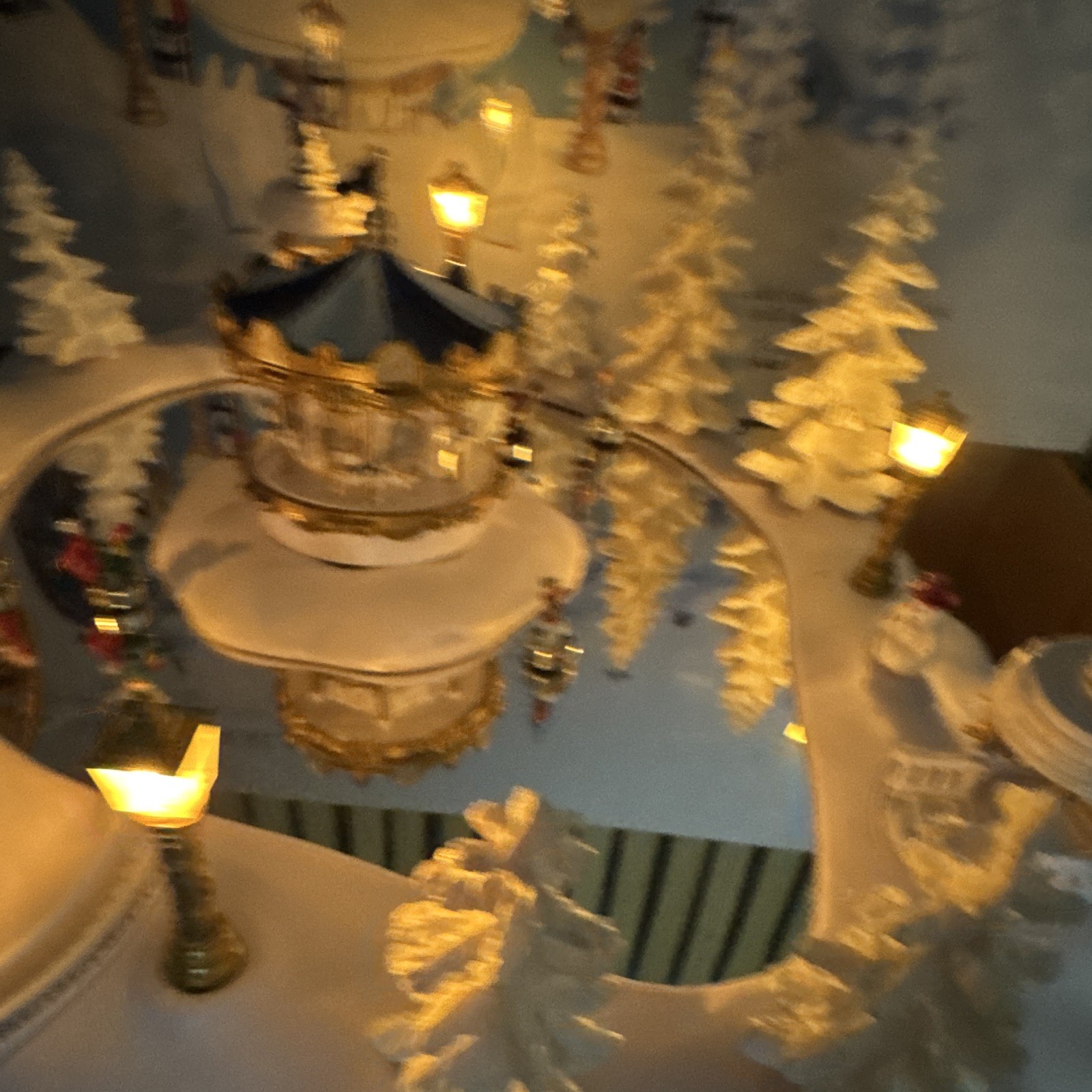 Trendmasters Winter Wonderland Christmas Magic musical ice skating carnival