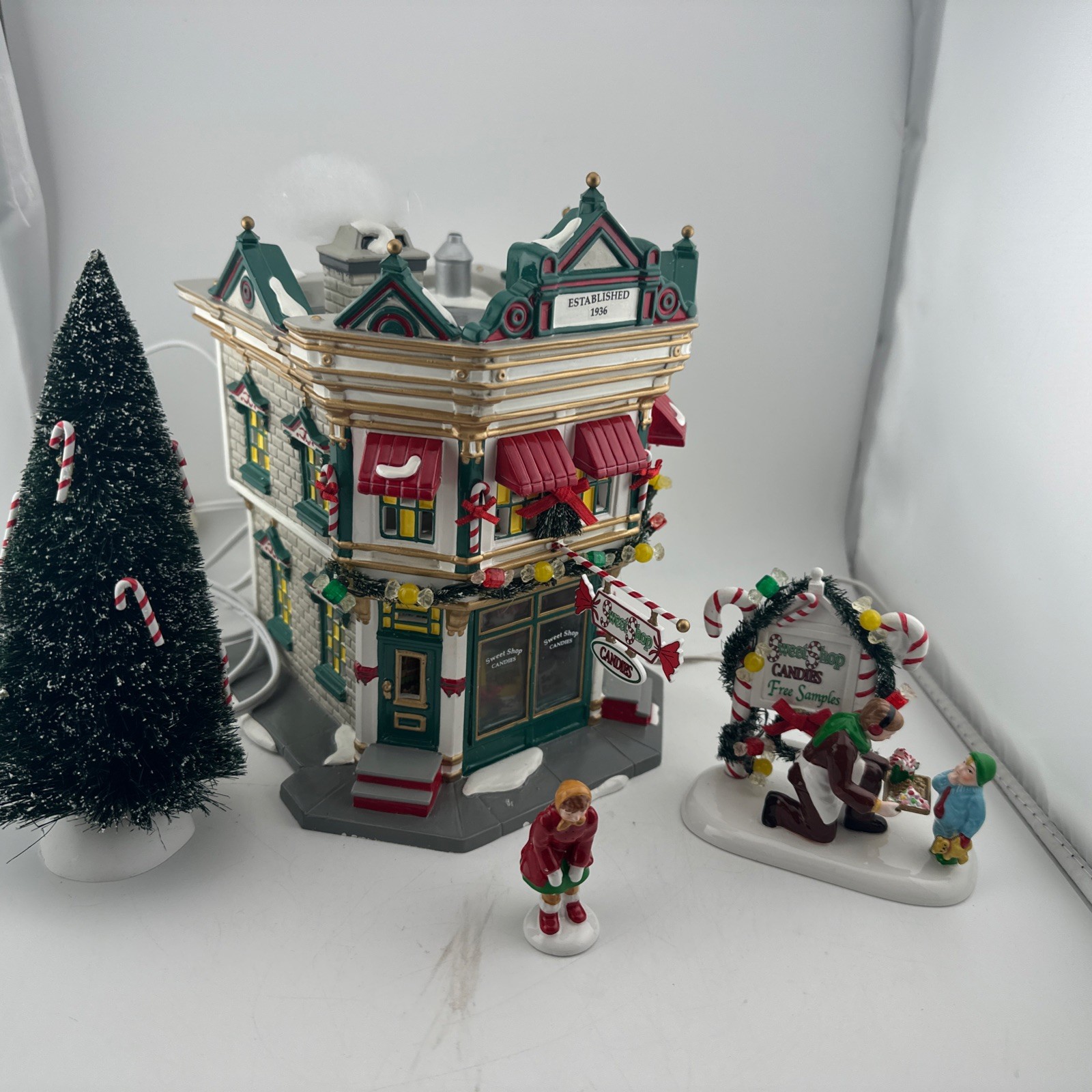 Dept 56 Original Snow Village – Sweet Shop Holiday Gift Set – EUC