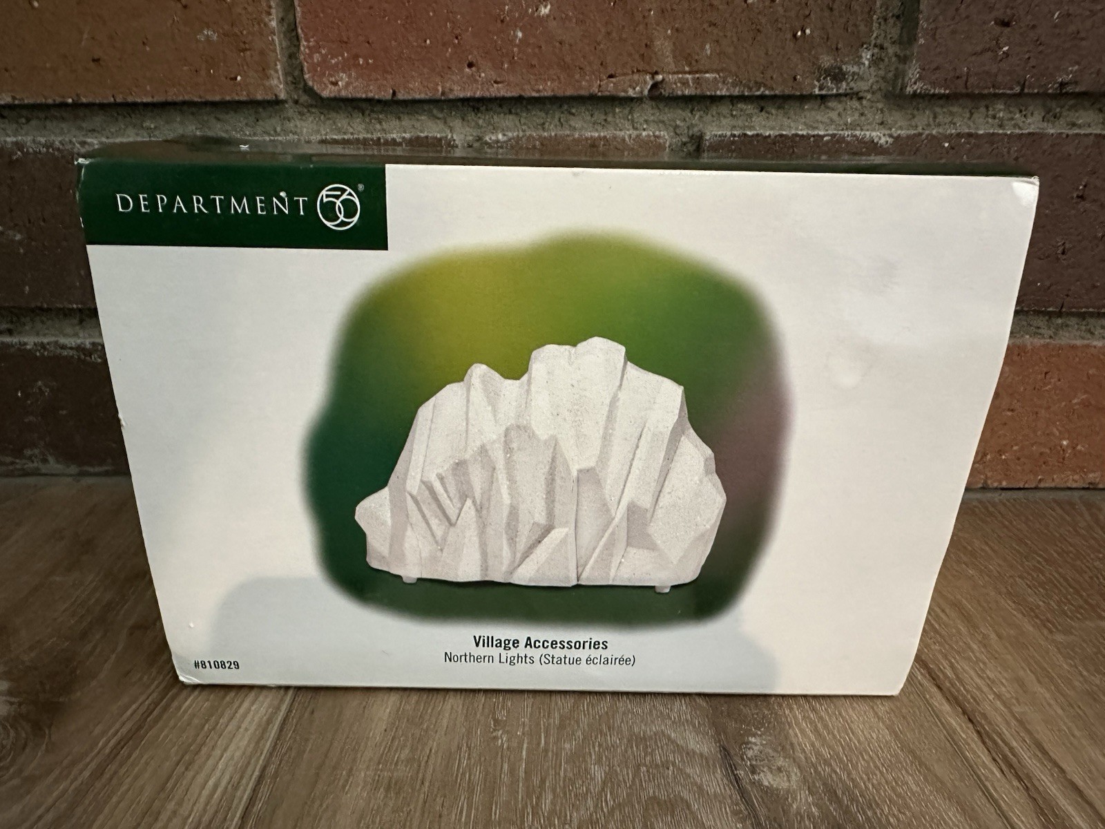Dept 56 – Village Accessories – NORTHERN LIGHTS (Lit Scene) – Very Rare #810829