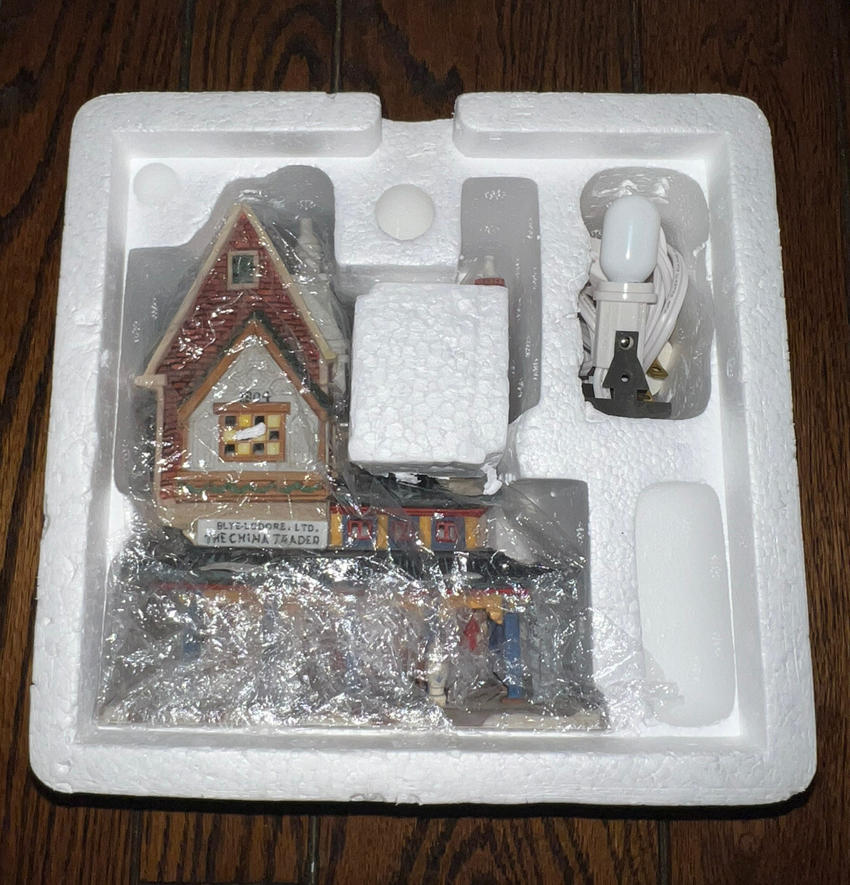 Department 56 The China Trader Dickens Village Christmas Holiday Decoration