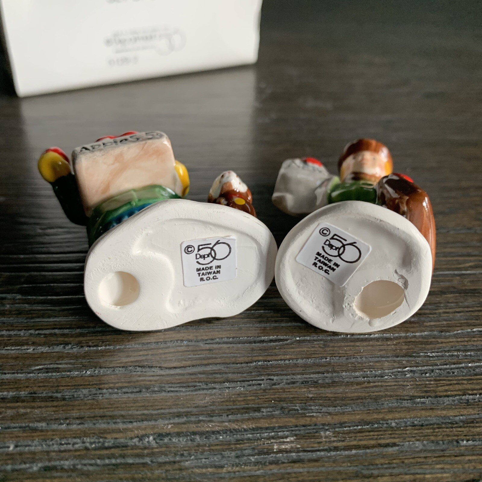 Dept 56 Girl Selling Apples and Newsboy The Original Snow Village 5129-2