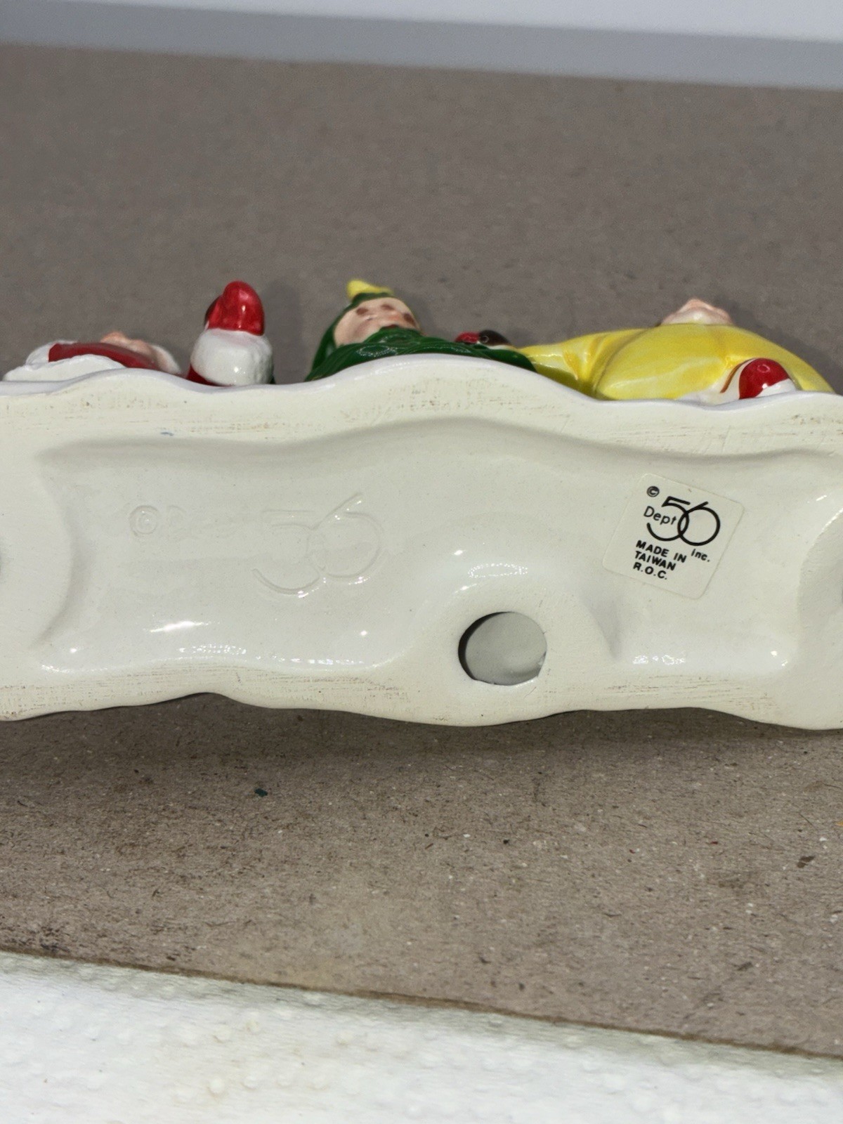 Dept 56 – Original Snow Village – ‘We’re Going to a Christmas Pageant’ #54356