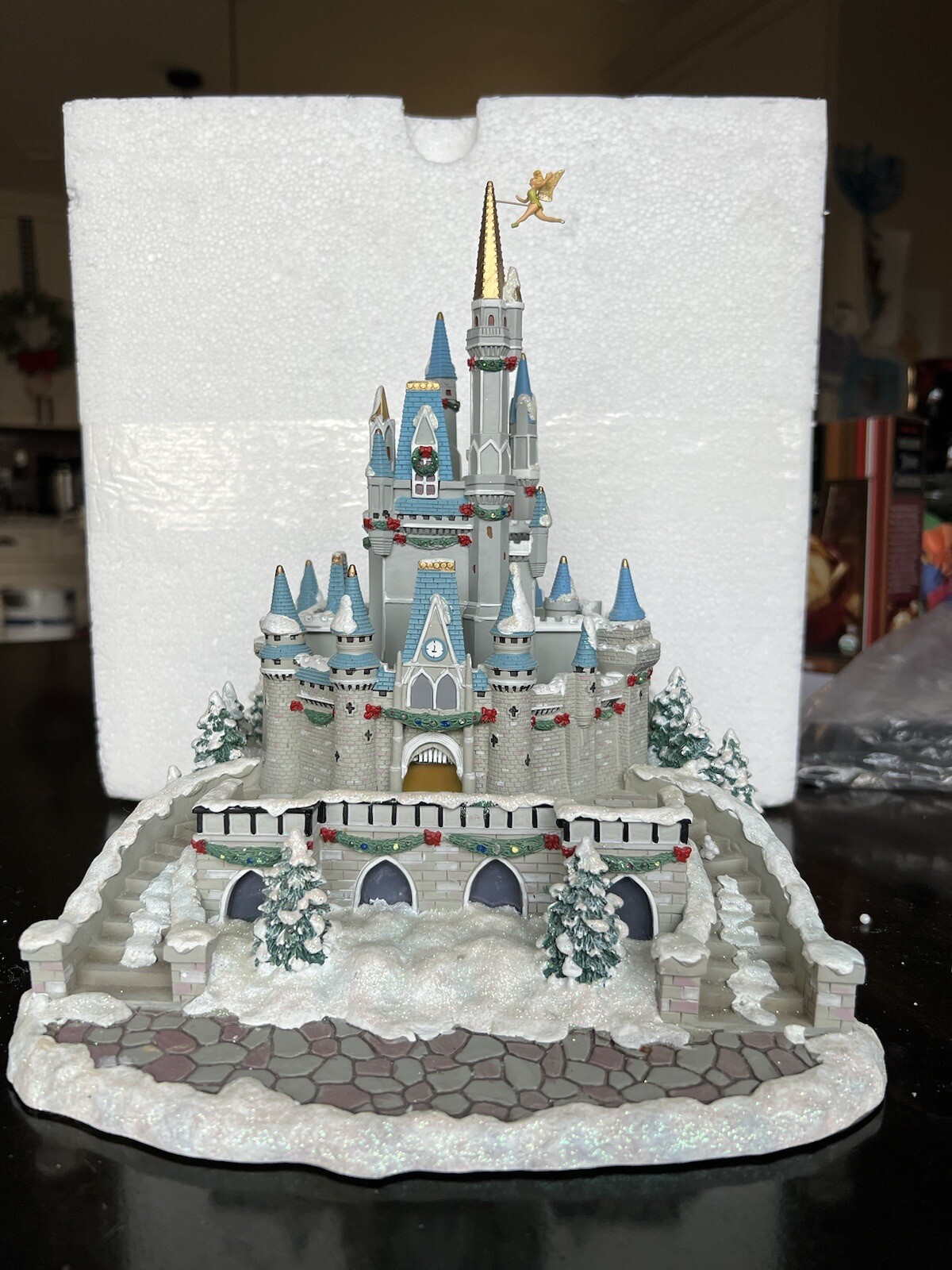 ONE OF A KIND RARE Disney Princess christmas village Castle dept 56