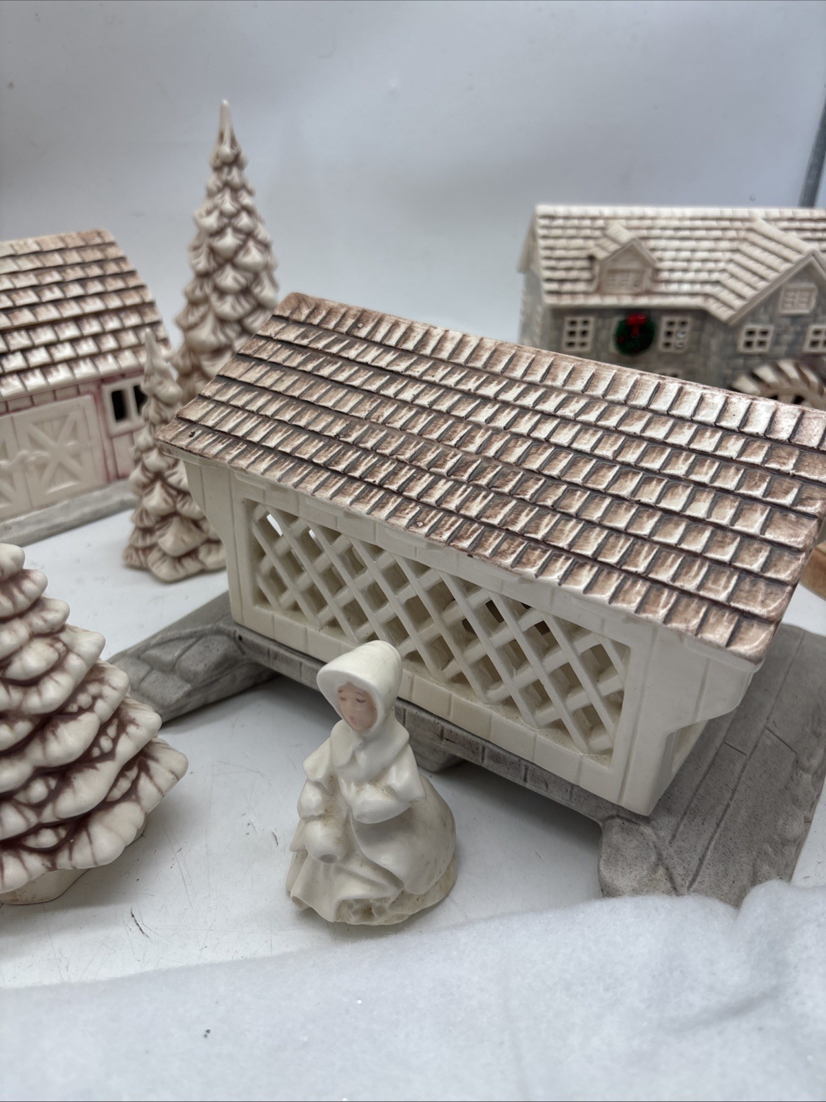 19 Pc Christmas Village Ceramic Handmade Vintage Hotel House Barn Trees 1970/80s