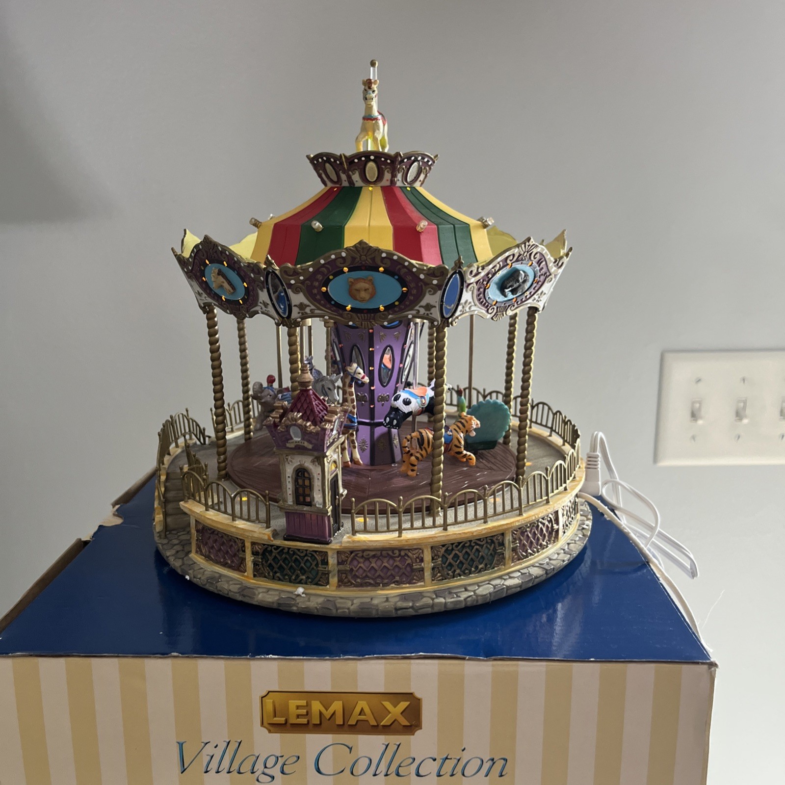 Lemax Village Collection BELMONT CAROUSEL Animated Musical Light RARE Vintage 94