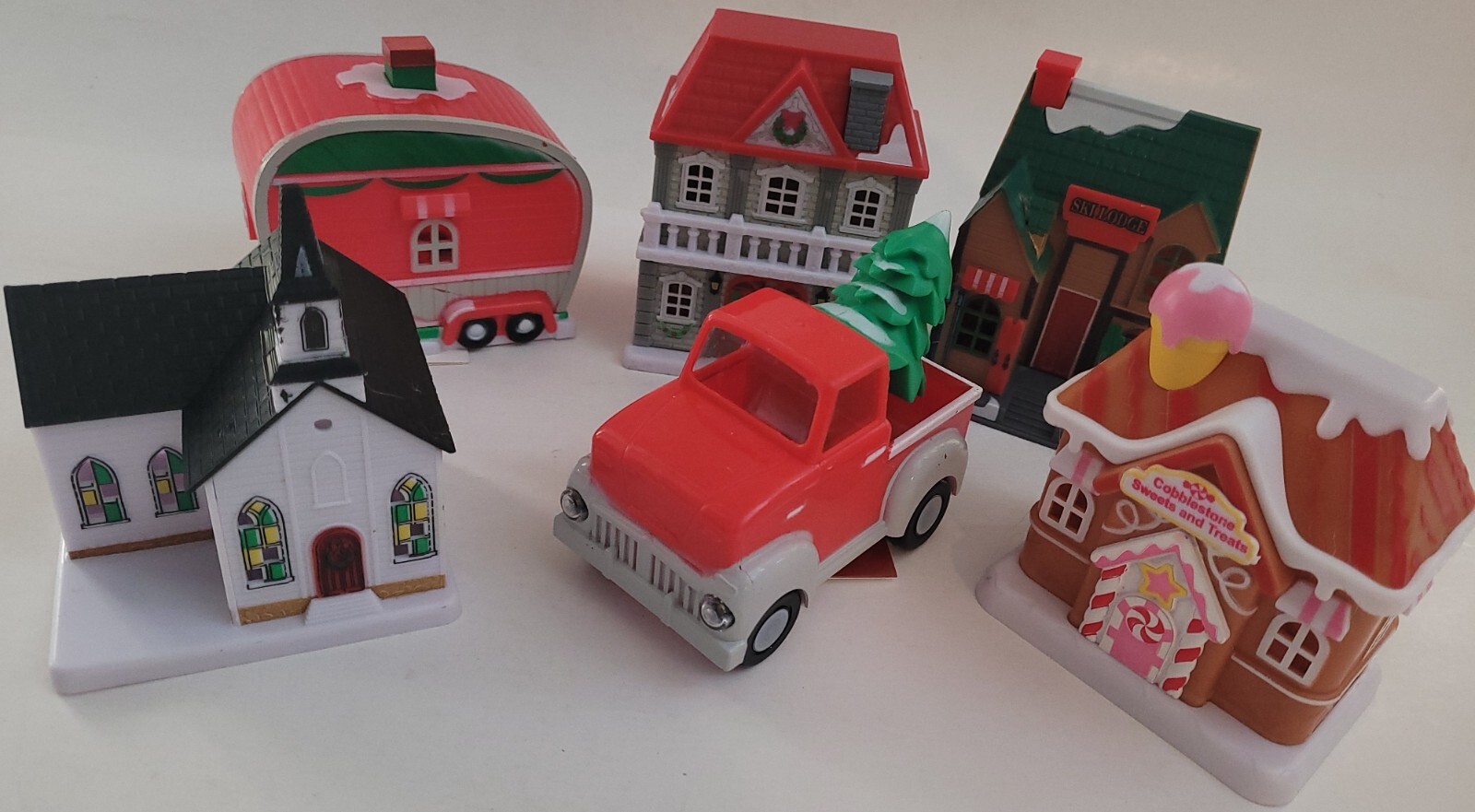 Christmas Winter Cobblestone Village Miniature Buildings S24, Select: Type