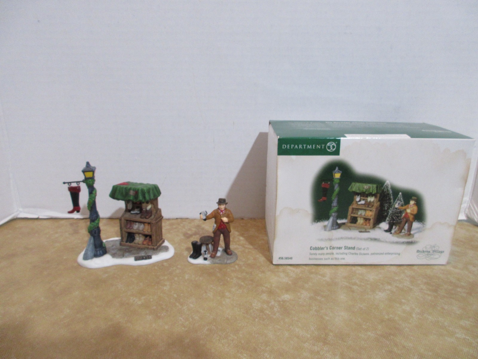Dept. 56 Dickens Village 2001 Cobbler’s Corner Stand #56.58540