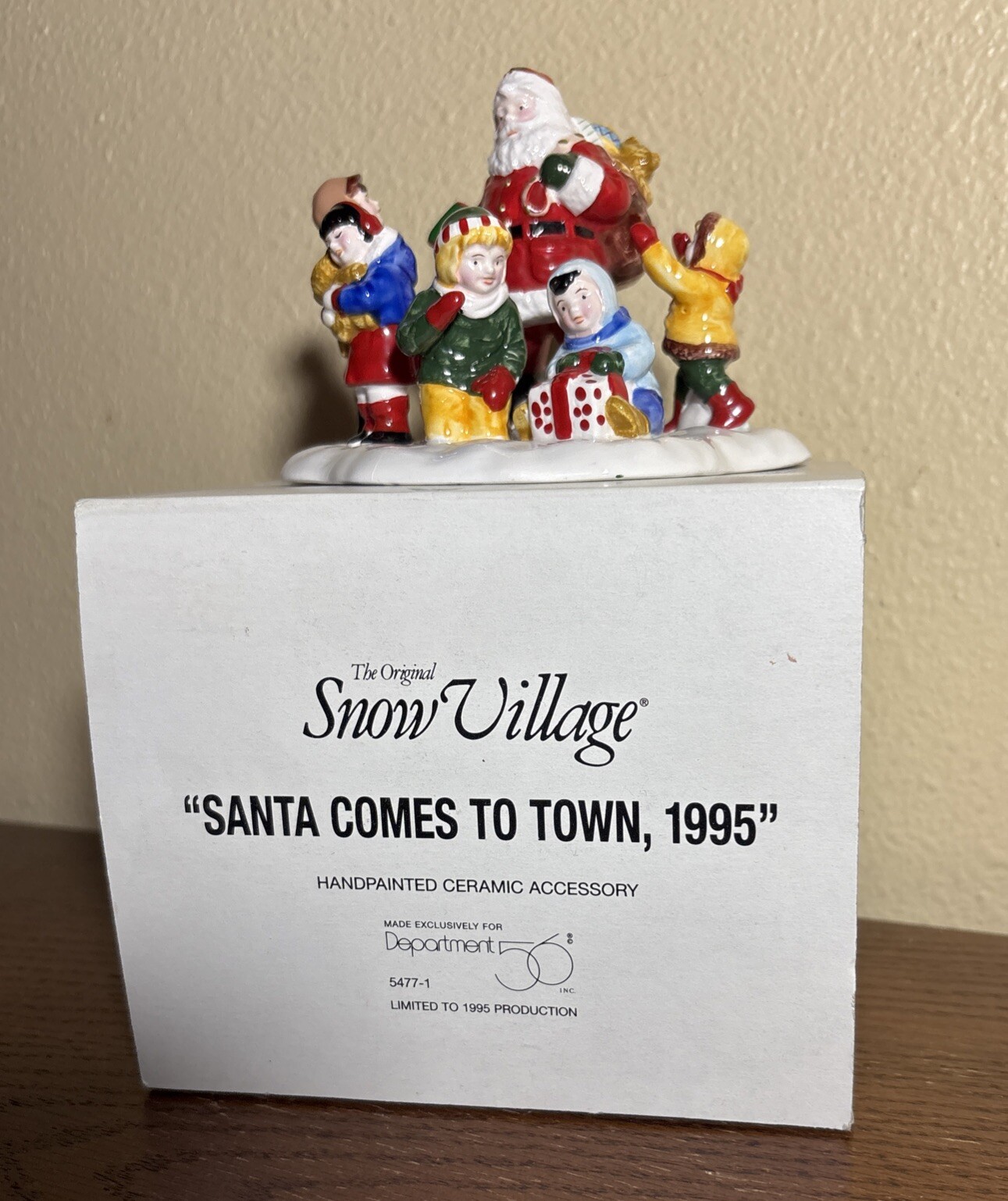 Dept 56 CHRISTMAS Snow Village “Santa Comes to Town 1995” Box # 5477-1 EUC