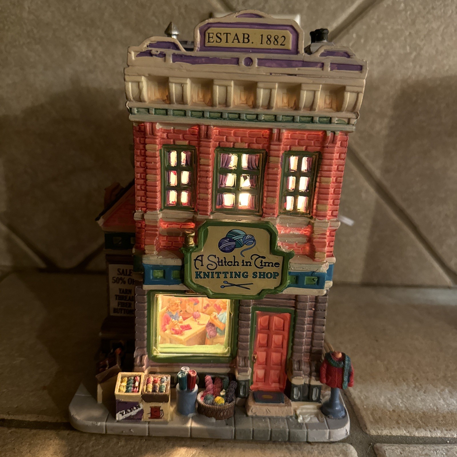Lemax Coventry Cove Stitch in Time Knitting Shop Christmas Village 15241 2011