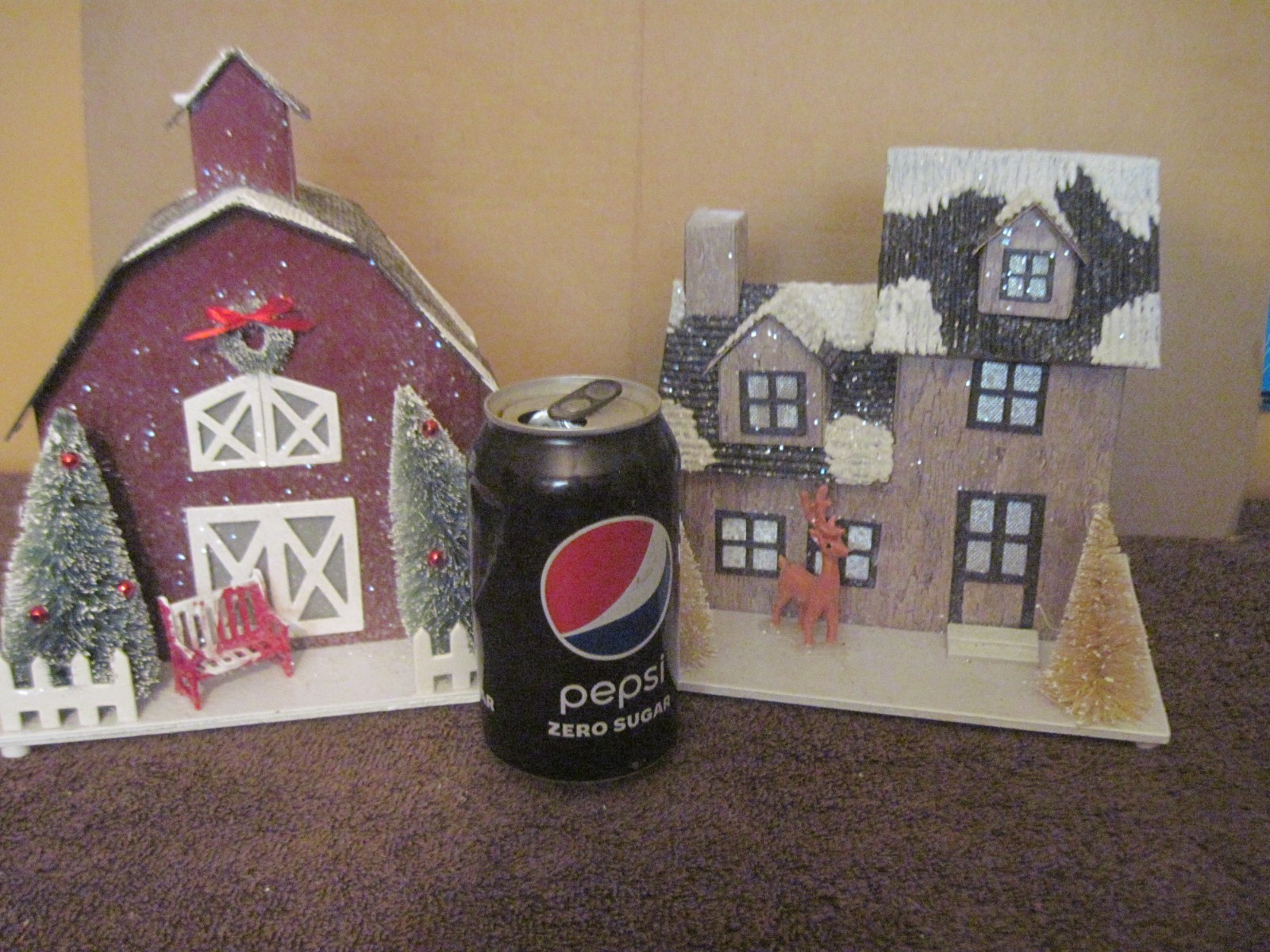 2 Christmas Reproduction Light up Particle Board? Bldgs. House & Barn, Read Deta