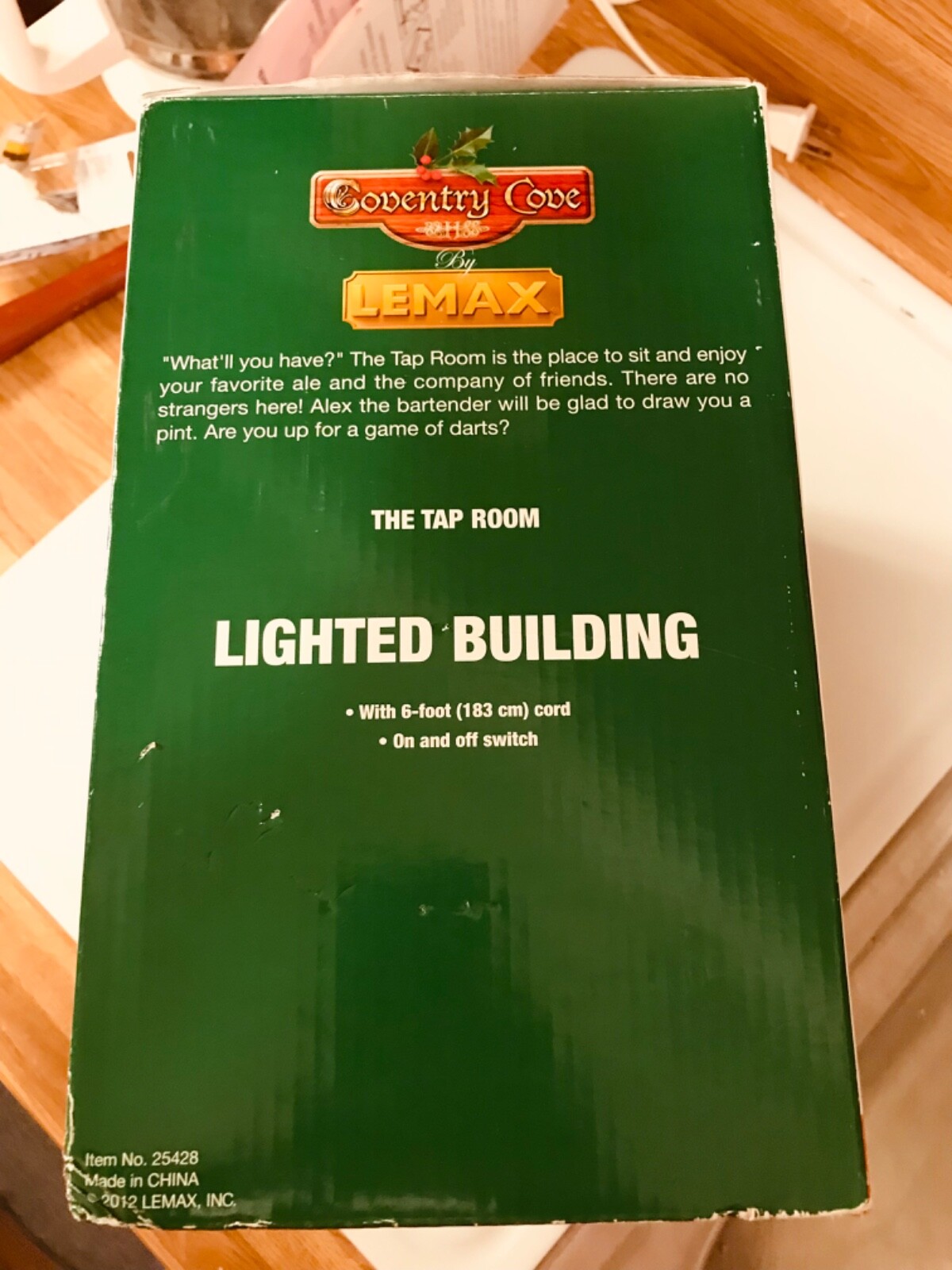 Coventry Cove Lemax The Tap Room lighted building