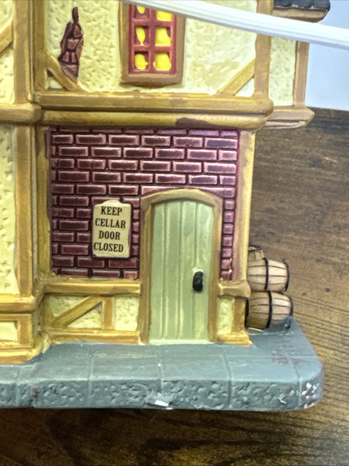 2009 LEMAX CADDINGTON VILLAGE 95815 “YE OLDE CHEESE & WINE SHOPPE SHOPPE” READ