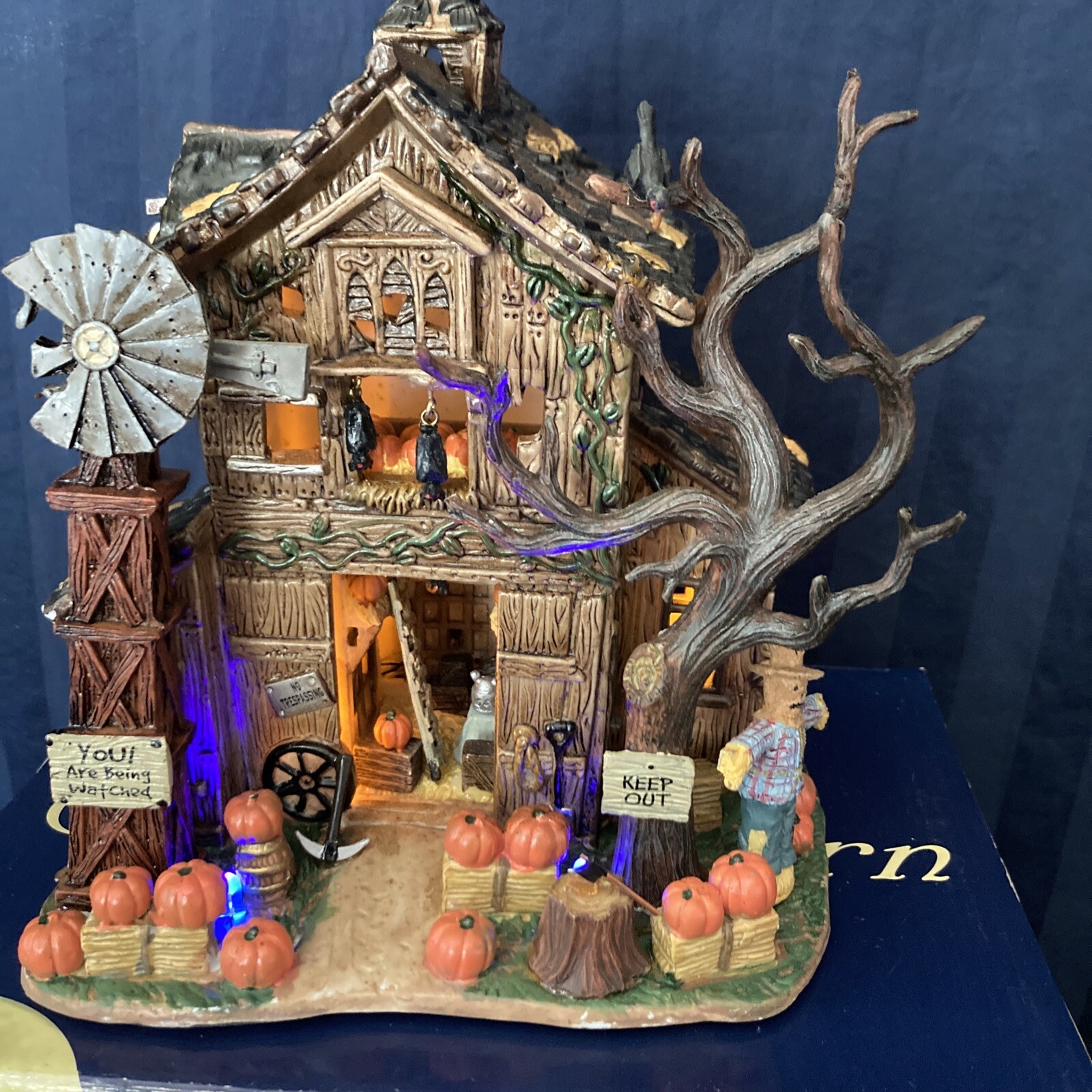 Lemax Creepy Barn Lighted Building Pumpkin Hollow Collection 2005 869