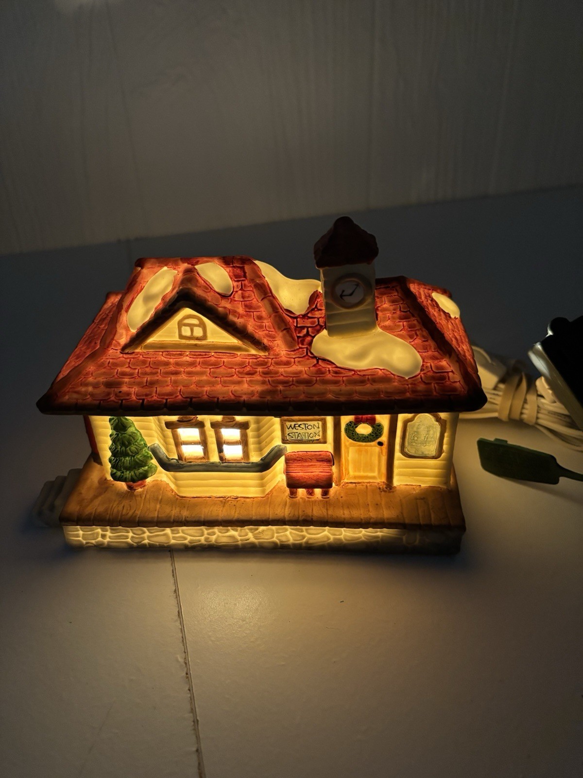 Dickensville Noma Collectibles Christmas Village Porcelain House Western Station