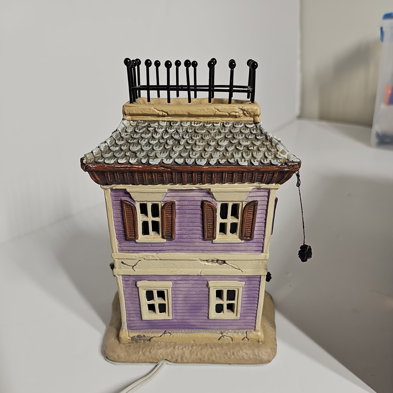 Holiday Inspiration Halloween Village Lighted House Casper’s Costume Shoppe